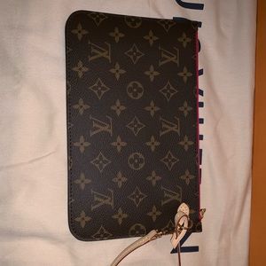 Louis Vuitton pochette